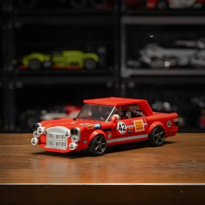 The Iconic 300 Sel "Red Pig" ModelCars Building Block Toys | 344PCS - Image 2
